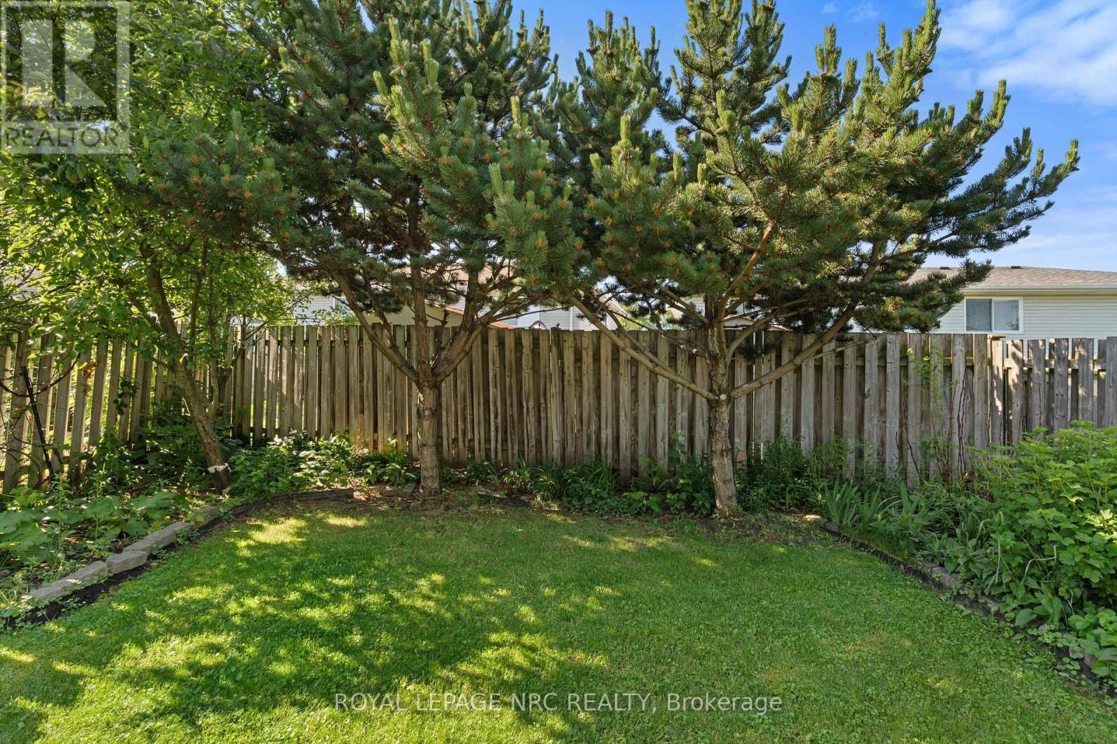 












7722 YVETTE CRESCENT

,
Niagara Falls (Ascot),




Ontario
L2H3B6

