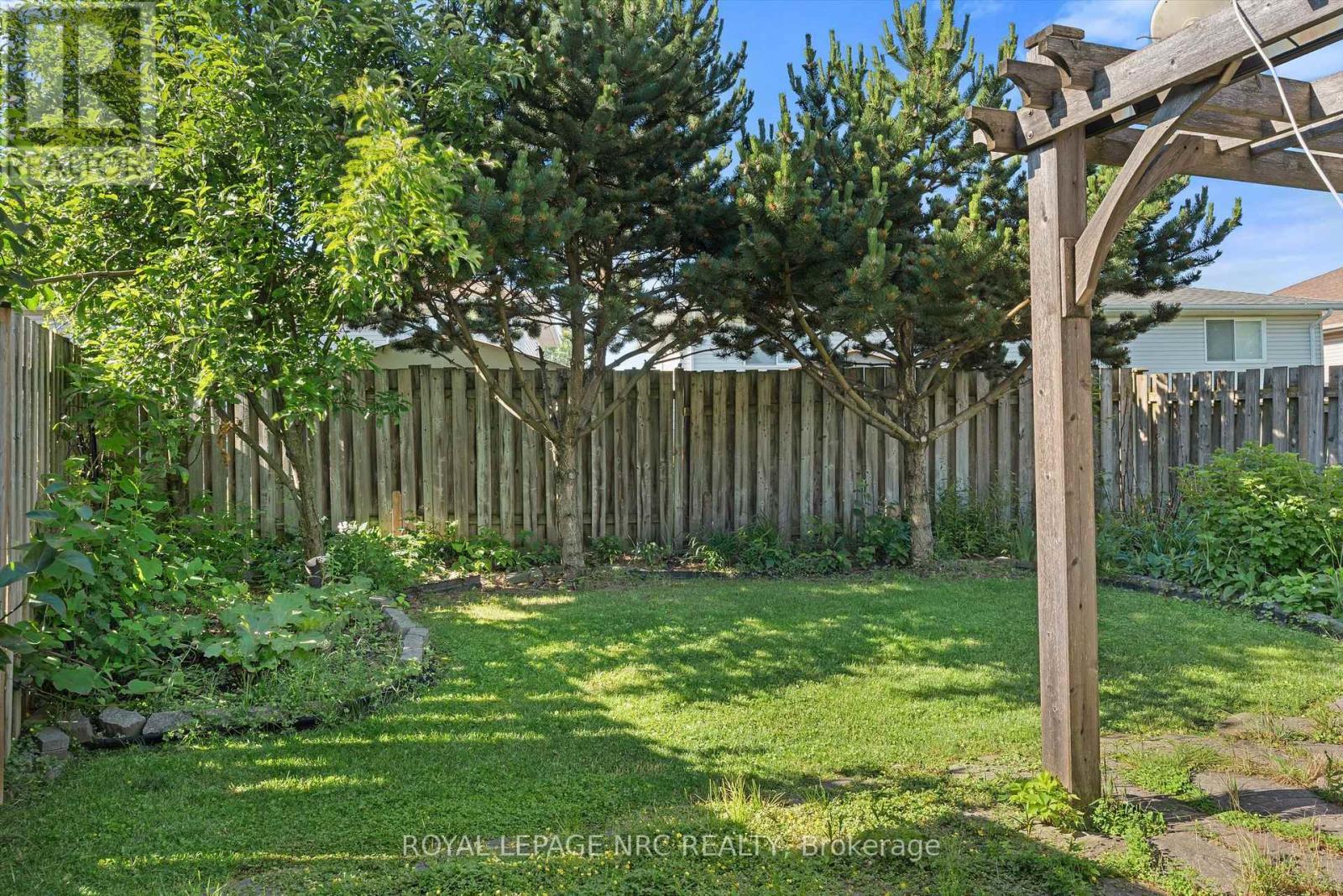 












7722 YVETTE CRESCENT

,
Niagara Falls (Ascot),




Ontario
L2H3B6

