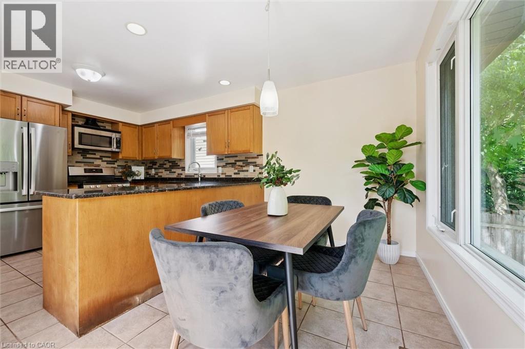 












73 WAXWING Crescent

,
Guelph,




Ontario
N1C1E3

