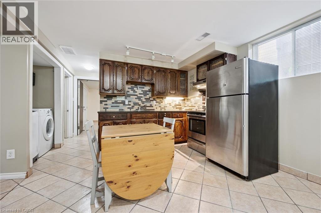 












73 WAXWING Crescent

,
Guelph,




Ontario
N1C1E3

