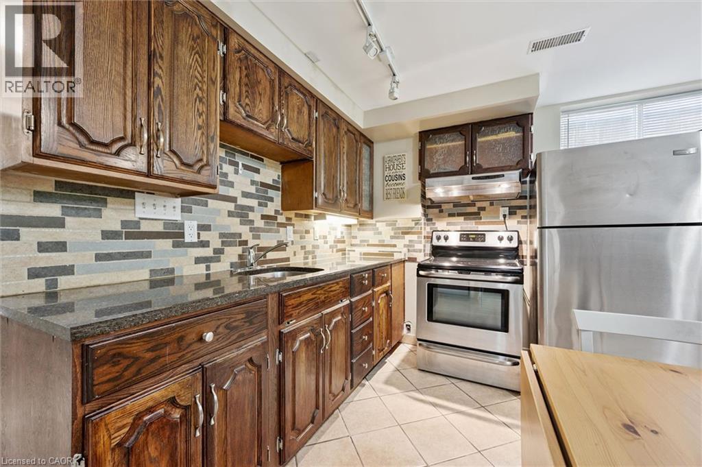 












73 WAXWING Crescent

,
Guelph,




Ontario
N1C1E3

