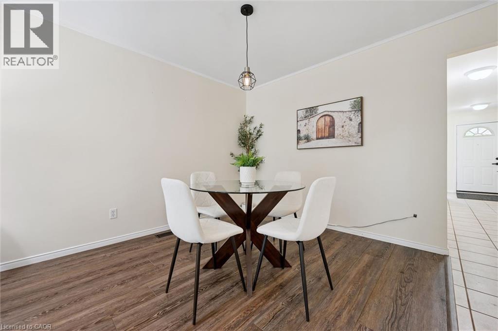 












73 WAXWING Crescent

,
Guelph,




Ontario
N1C1E3

