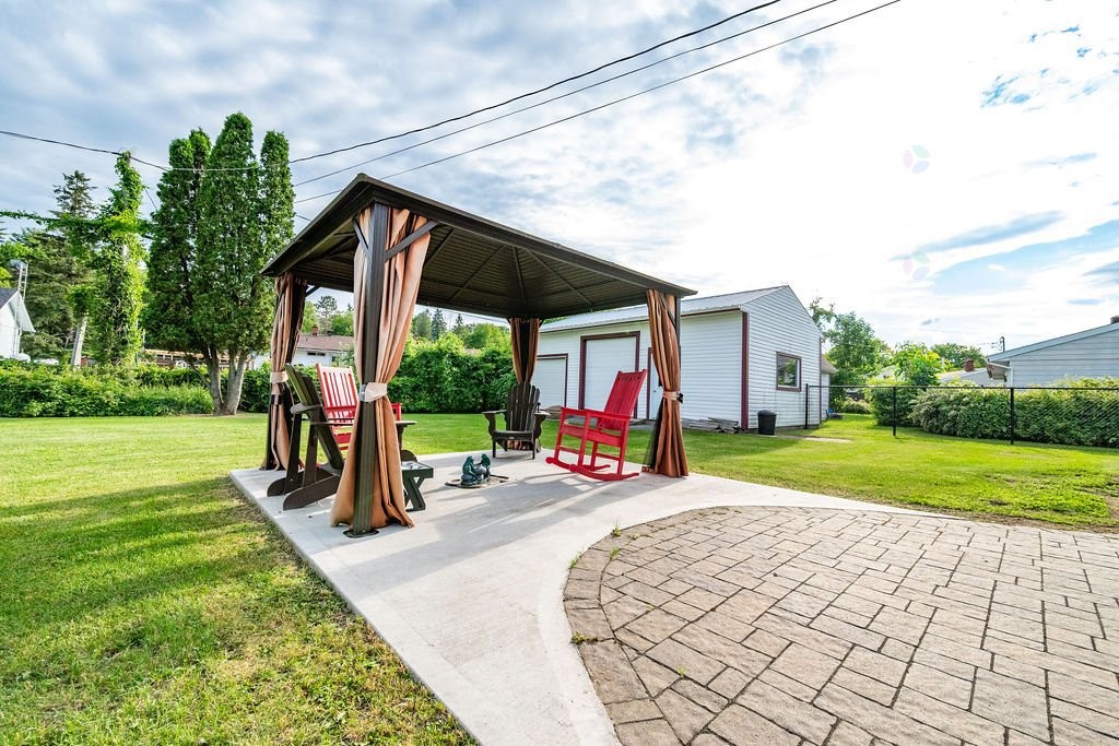 









860


Rue Covey

,
Bryson,




QC
J0X1H0

