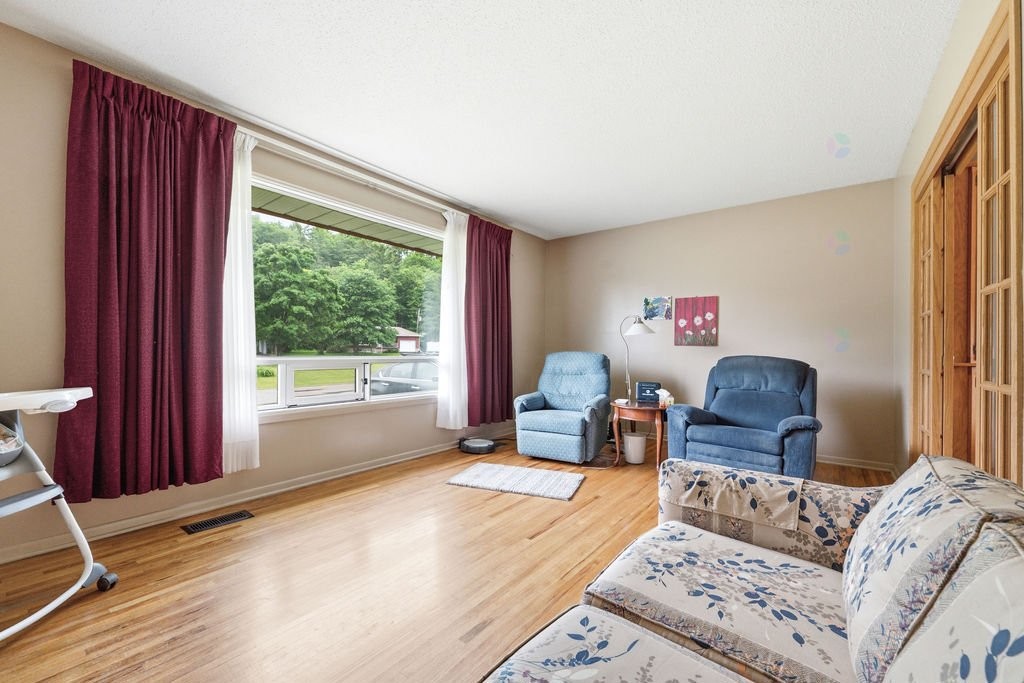 









860


Rue Covey

,
Bryson,




QC
J0X1H0


