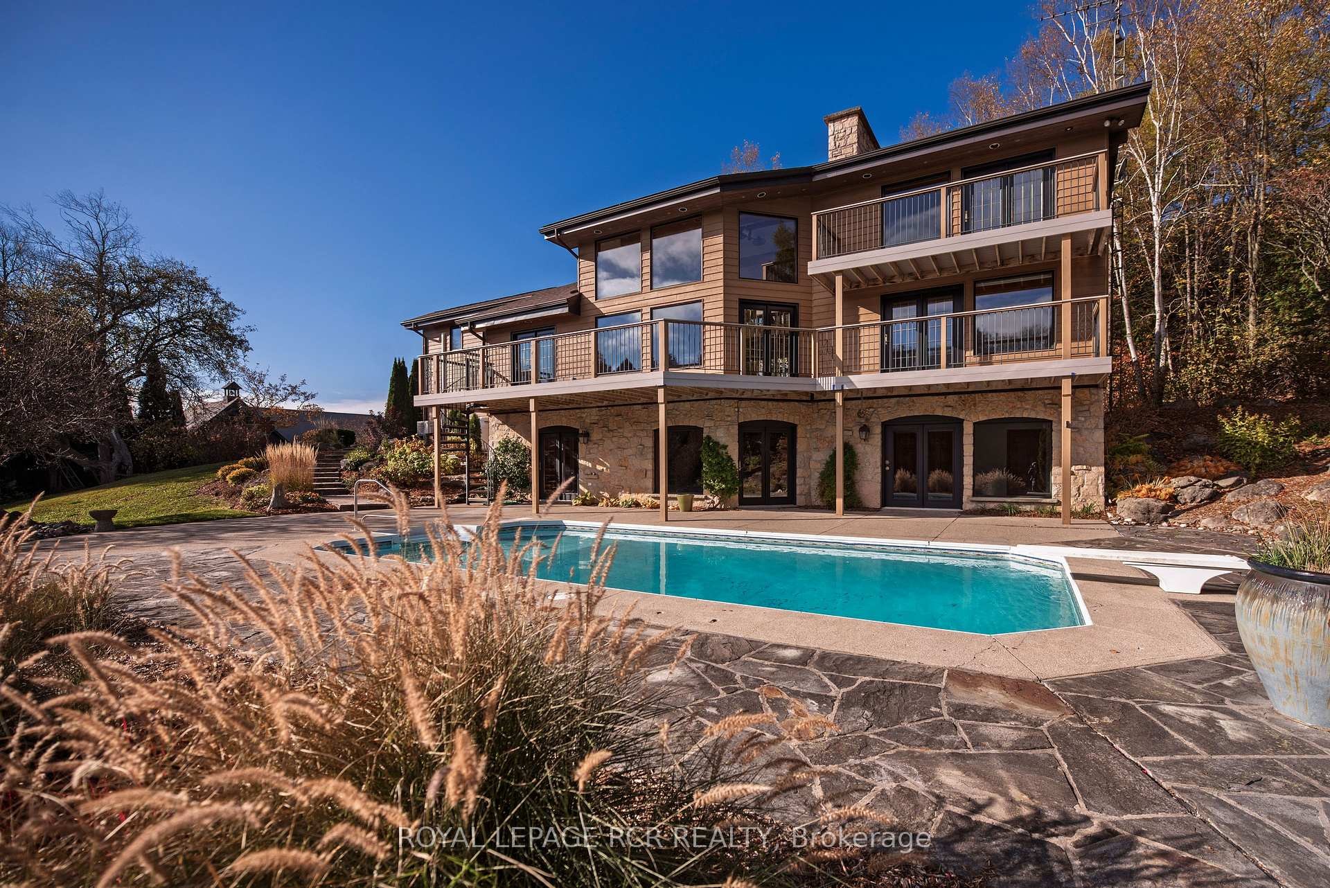 









674189


Hurontario

Street,
Mono,







ON
L9W 5R9

