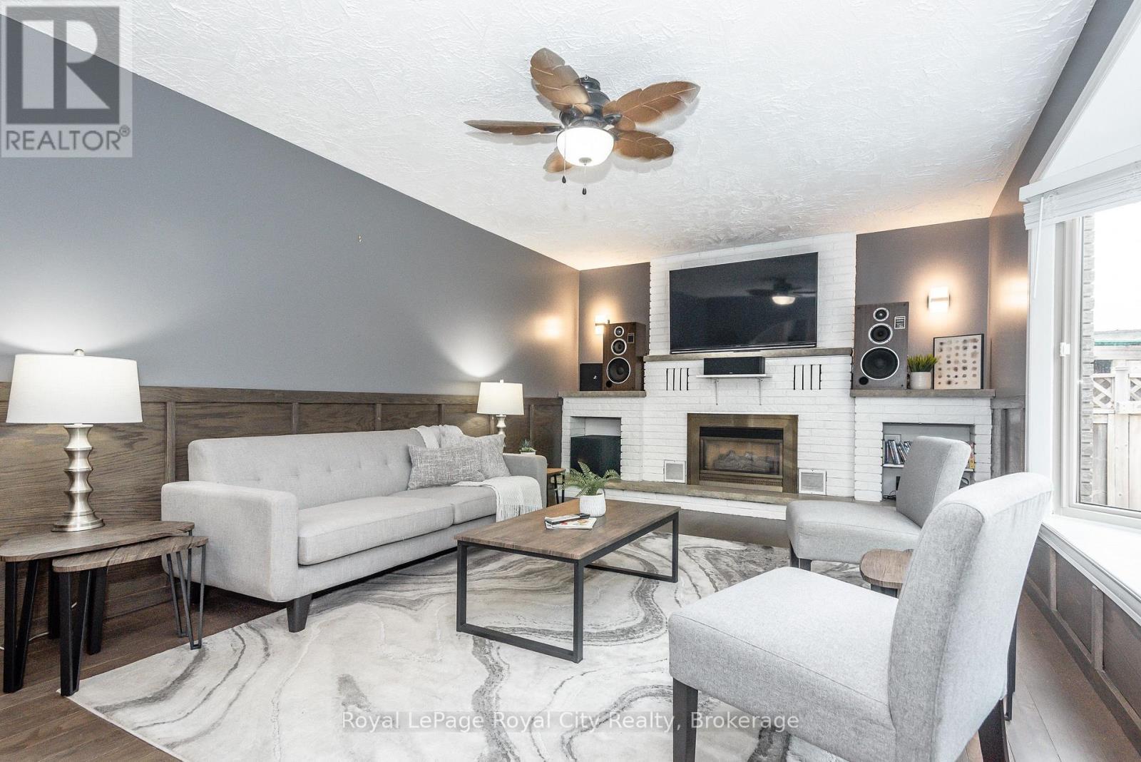












236 IRONWOOD ROAD

,
Guelph (Kortright West),




Ontario
N1G3G1

