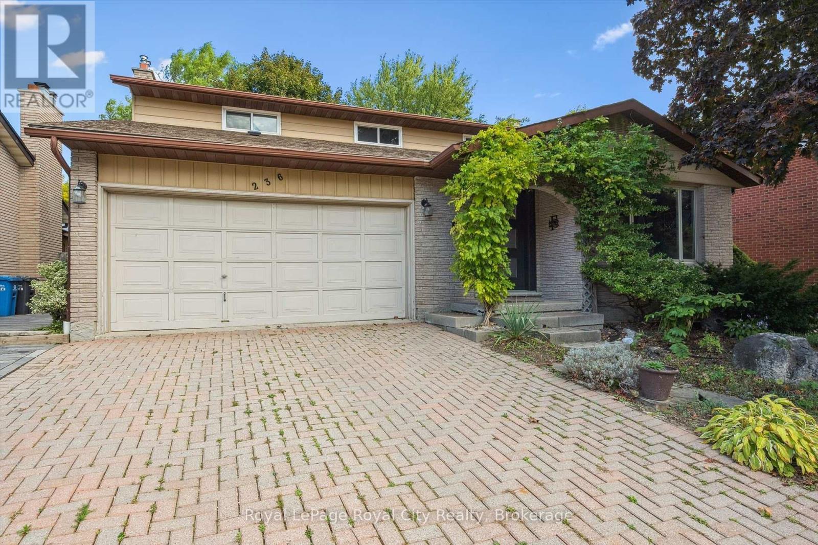 












236 IRONWOOD ROAD

,
Guelph (Kortright West),




Ontario
N1G3G1

