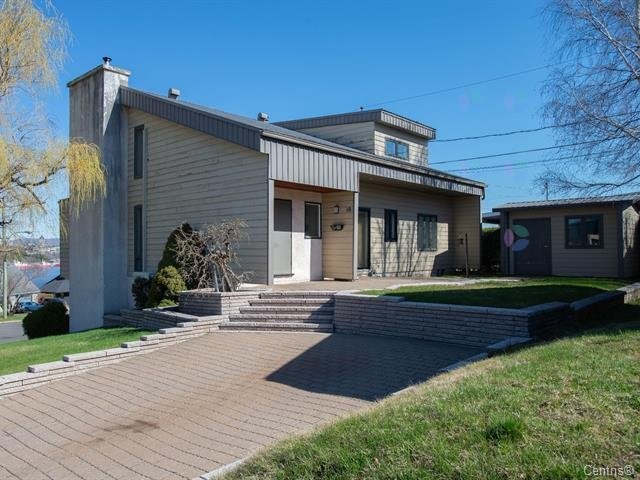 









10


Rue des Voltigeurs

,
Lévis (Desjardins),




QC
G6W1N3

