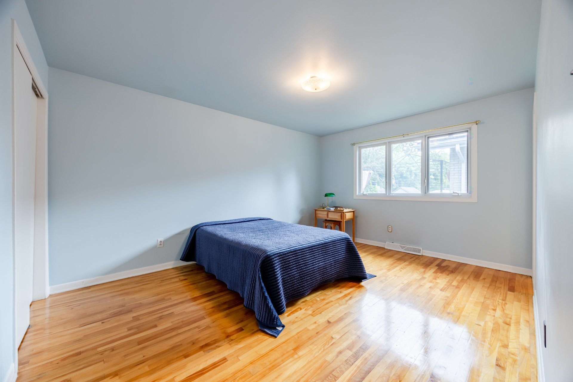 









660


Rue Verdure

,
Brossard,




QC
J4W1R3

