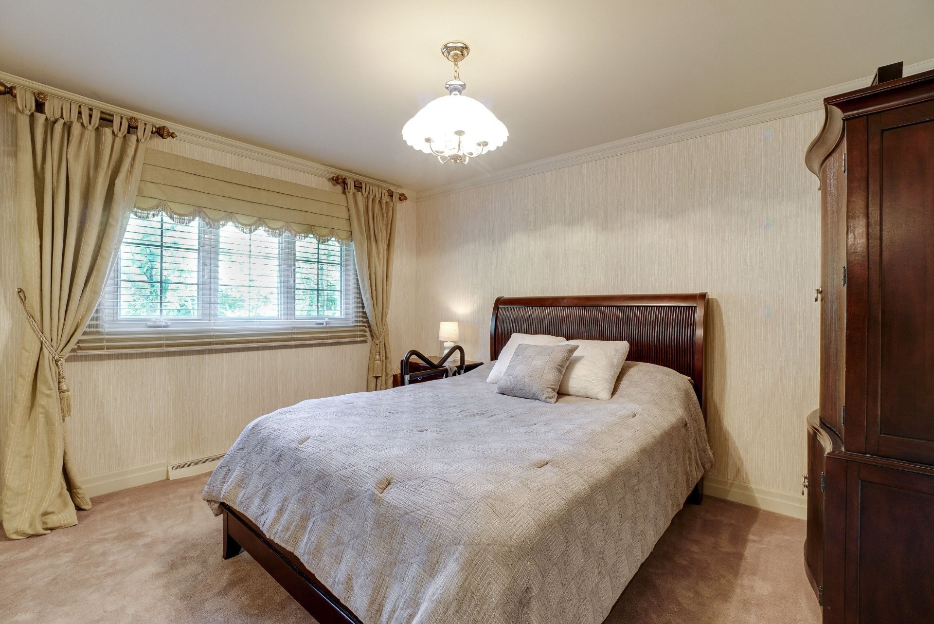









47


Rue Leber

,
Repentigny (Repentigny),




QC
J6A3X8

