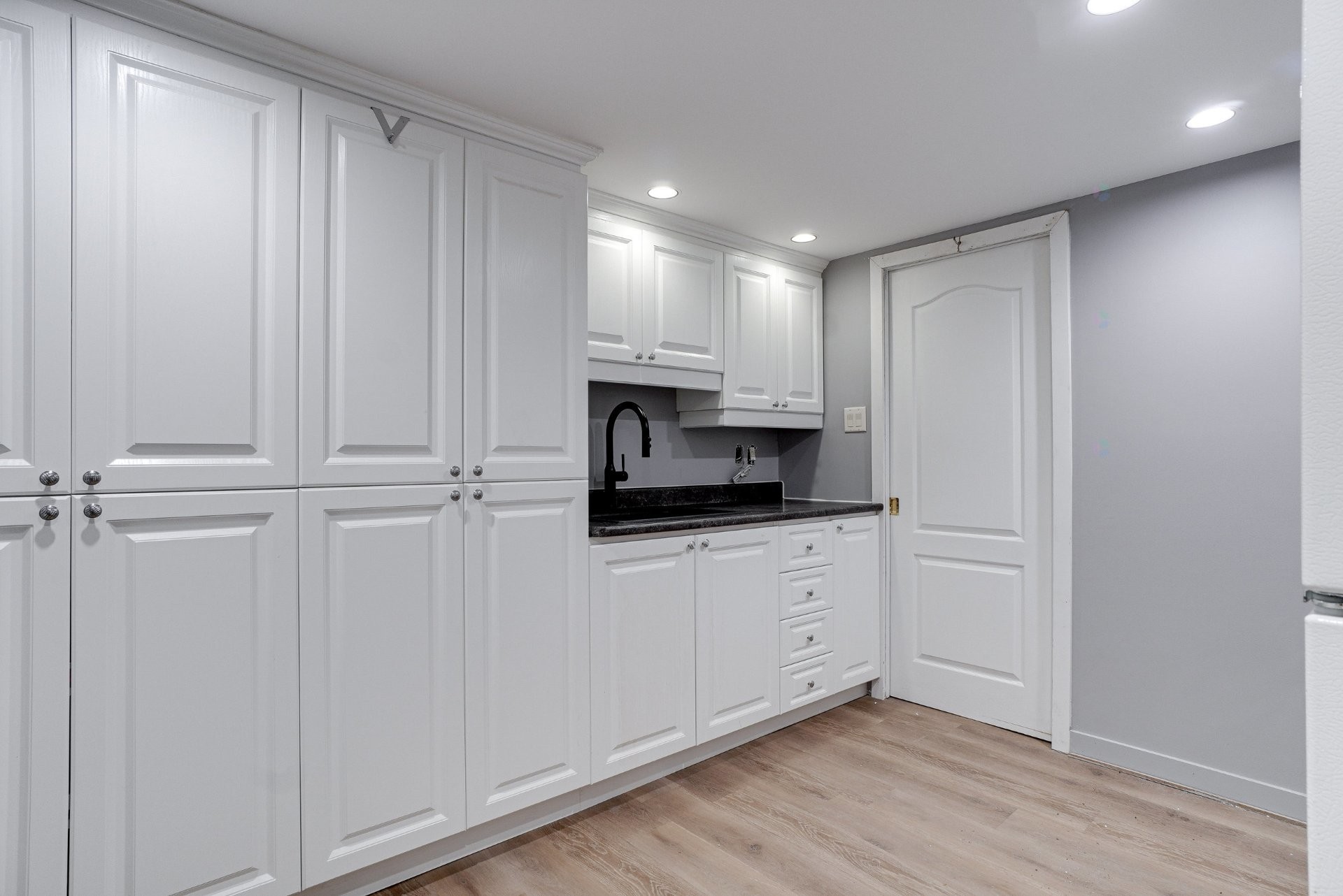 









47


Rue Leber

,
Repentigny (Repentigny),




QC
J6A3X8

