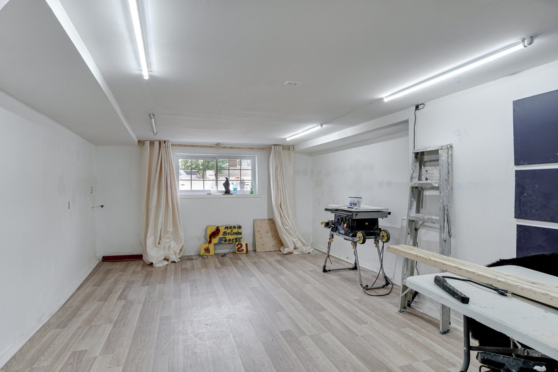 









47


Rue Leber

,
Repentigny (Repentigny),




QC
J6A3X8

