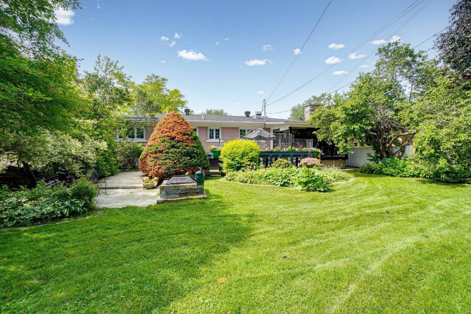 









47


Rue Leber

,
Repentigny (Repentigny),




QC
J6A3X8

