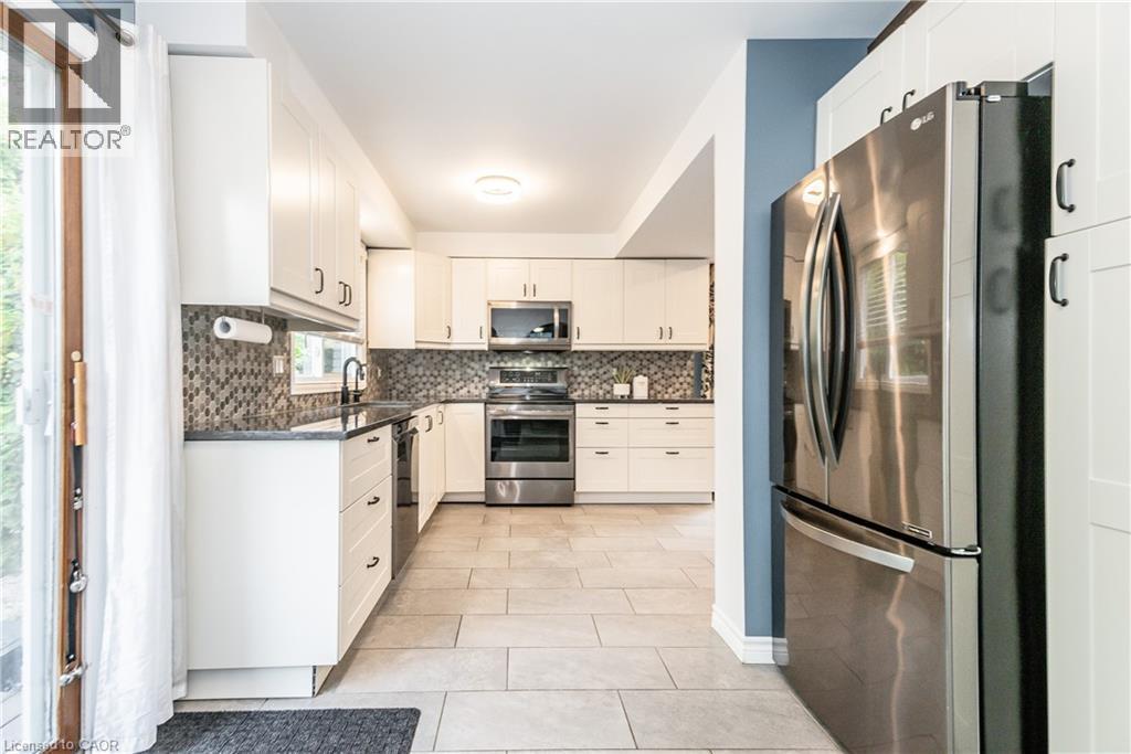 












236 IRONWOOD Road

,
Guelph,




Ontario
N1G3G1

