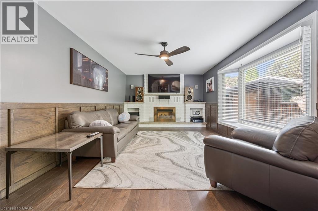 












236 IRONWOOD Road

,
Guelph,




Ontario
N1G3G1

