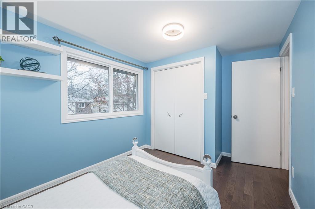 












236 IRONWOOD Road

,
Guelph,




Ontario
N1G3G1

