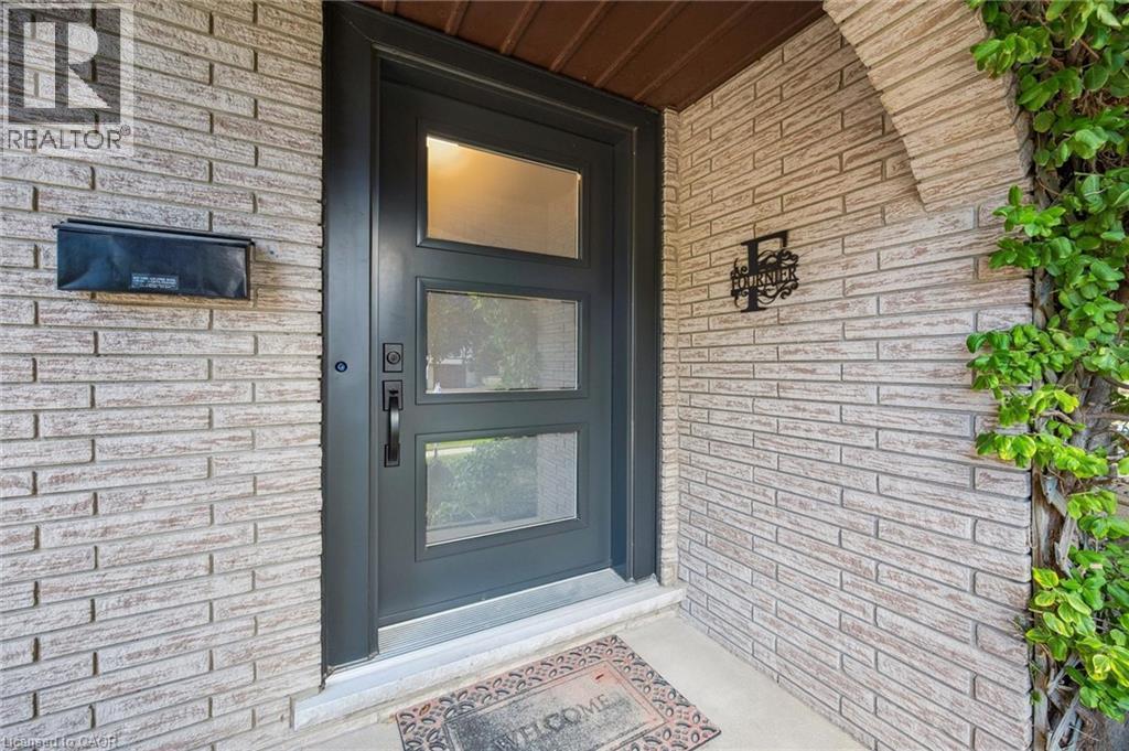 












236 IRONWOOD Road

,
Guelph,




Ontario
N1G3G1

