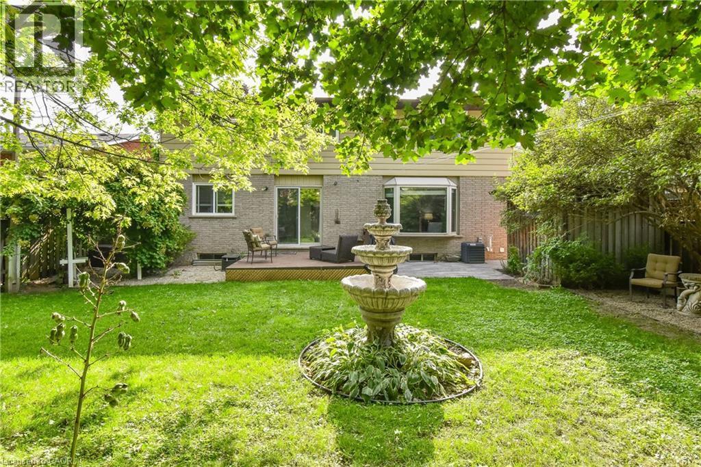 












236 IRONWOOD Road

,
Guelph,




Ontario
N1G3G1

