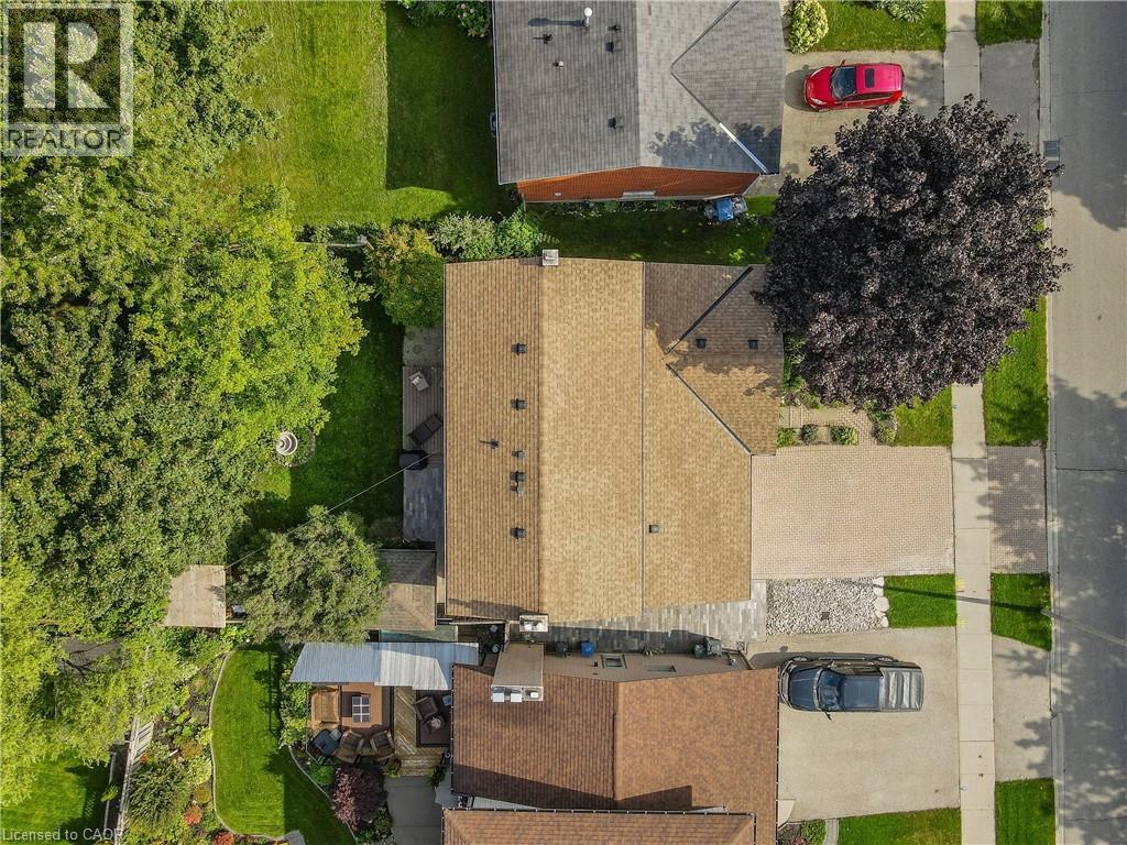 












236 IRONWOOD Road

,
Guelph,




Ontario
N1G3G1


