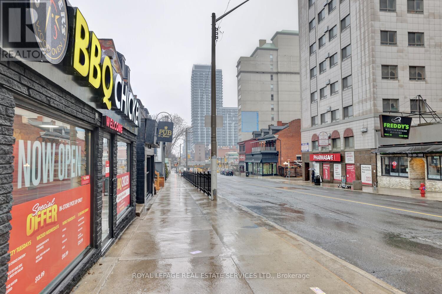 












21 - 20 DUKE STREET

,
Hamilton,




Ontario
L8P1X1

