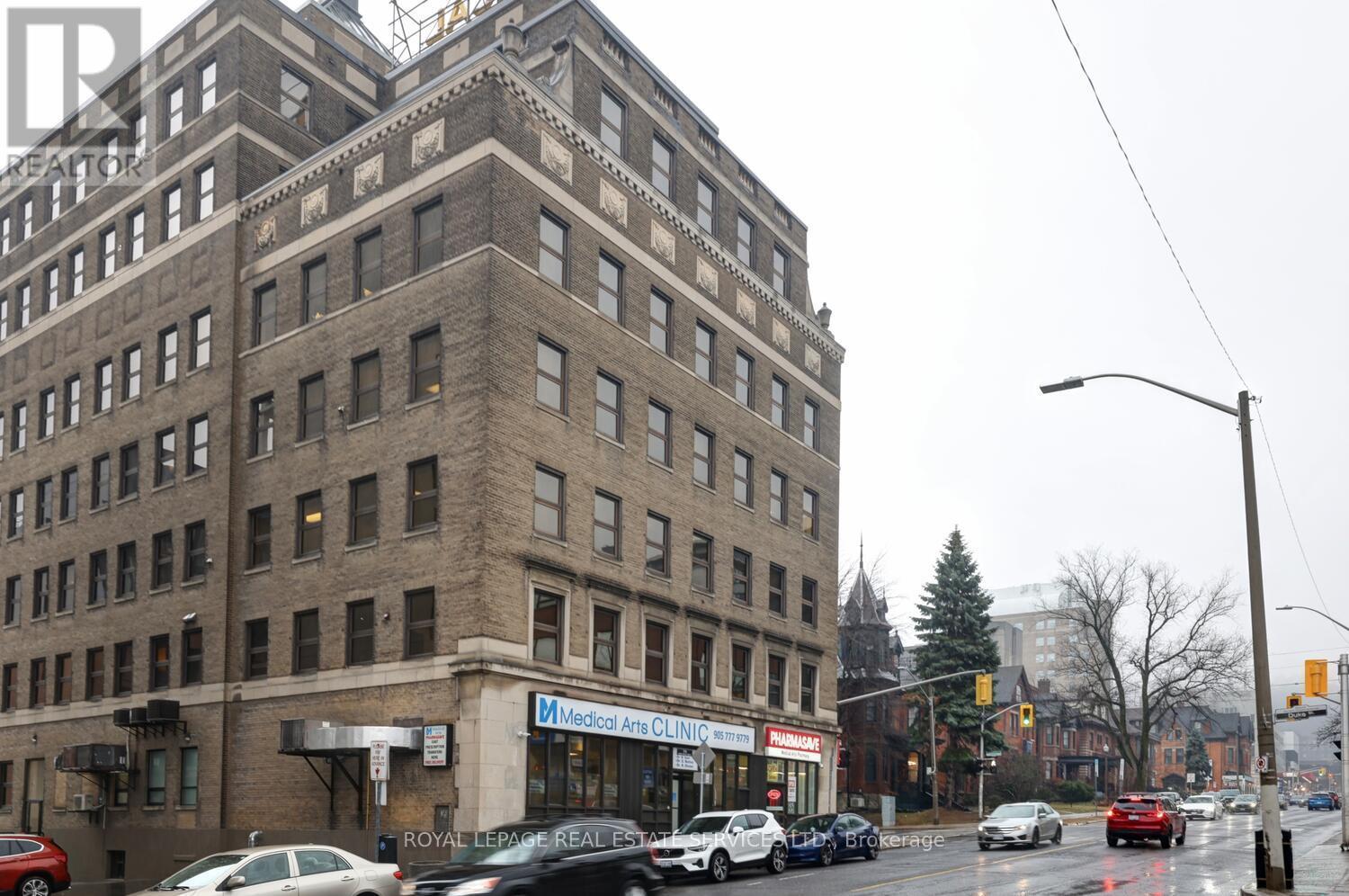 












21 - 20 DUKE STREET

,
Hamilton,




Ontario
L8P1X1

