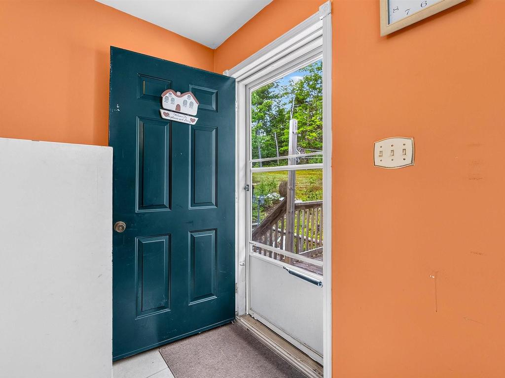 












70 Station Road

,
Kinsac,




NS
B4G 1C8

