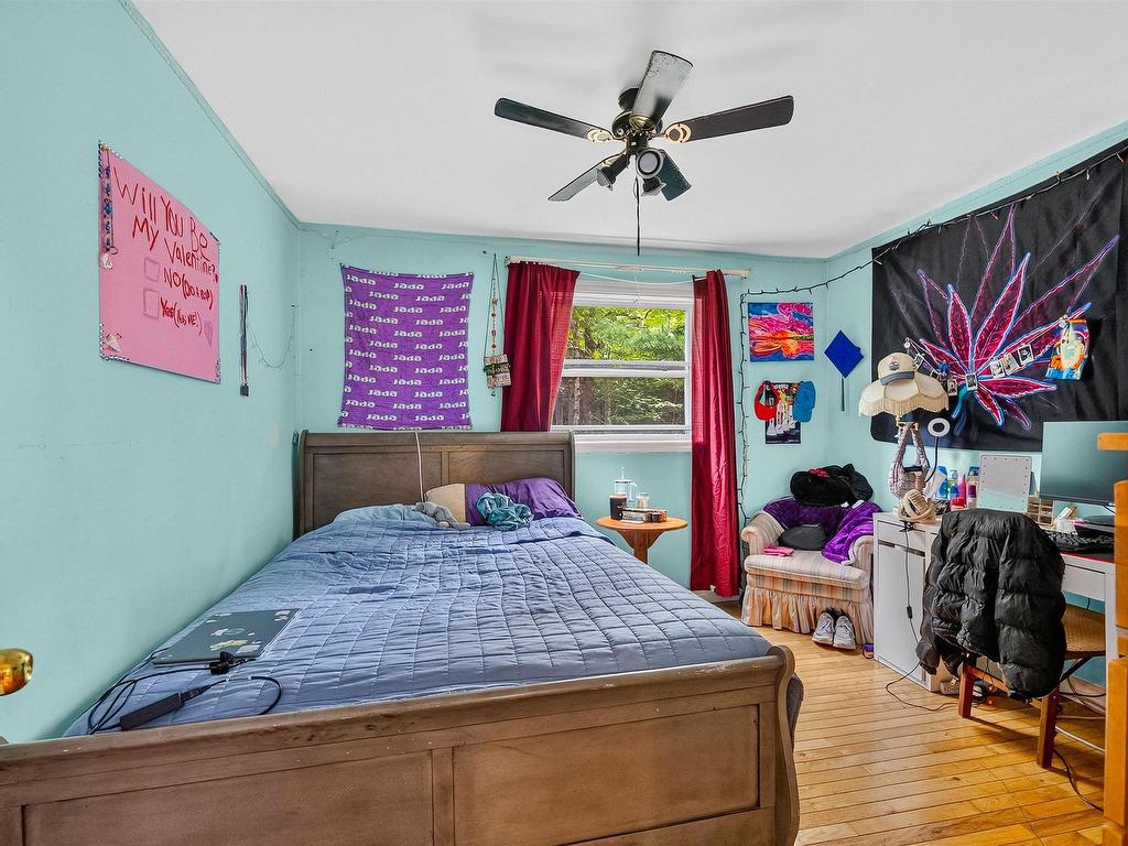 












70 Station Road

,
Kinsac,




NS
B4G 1C8

