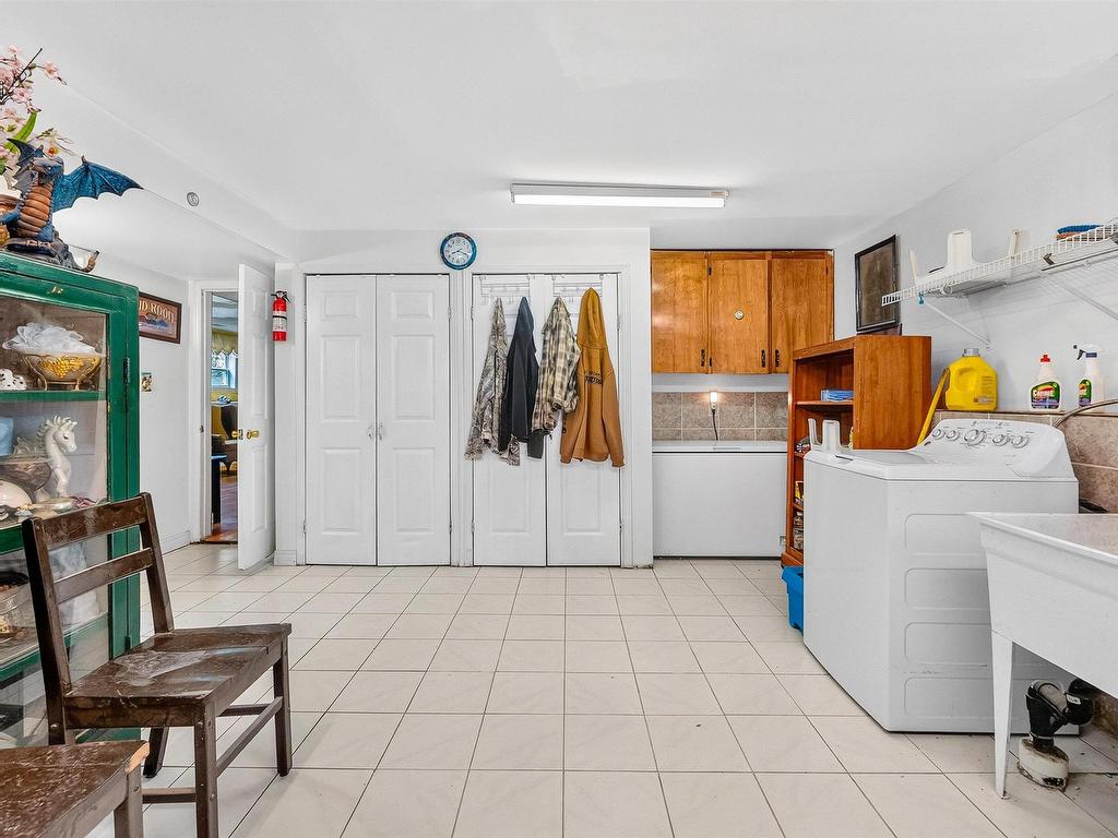












70 Station Road

,
Kinsac,




NS
B4G 1C8


