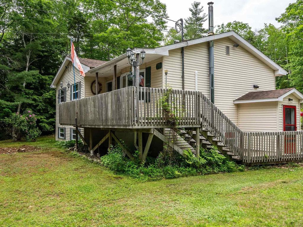 












70 Station Road

,
Kinsac,




NS
B4G 1C8

