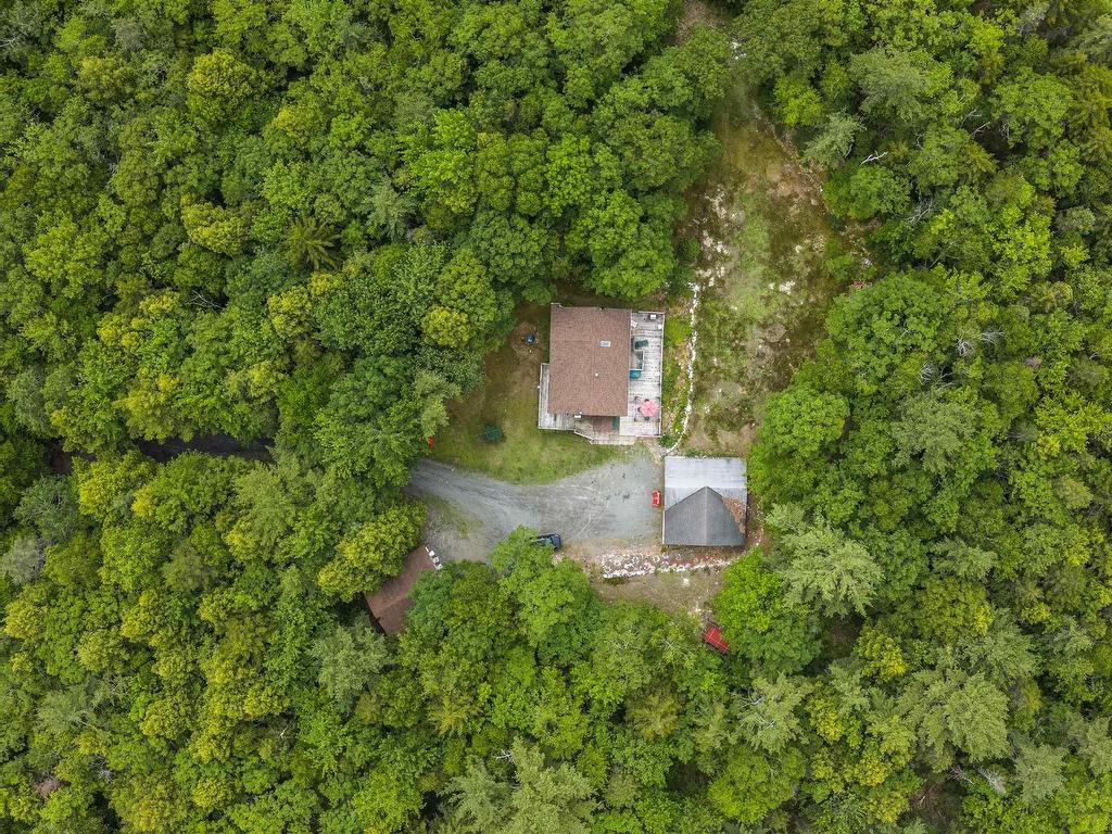 












70 Station Road

,
Kinsac,




NS
B4G 1C8

