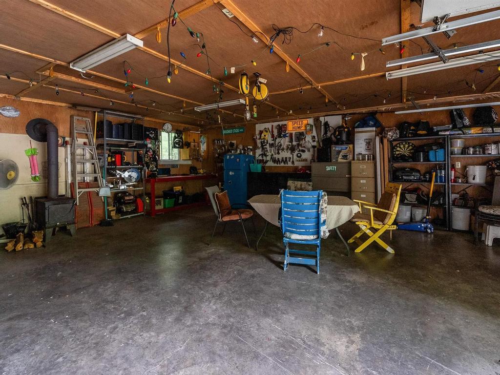 












70 Station Road

,
Kinsac,




NS
B4G 1C8

