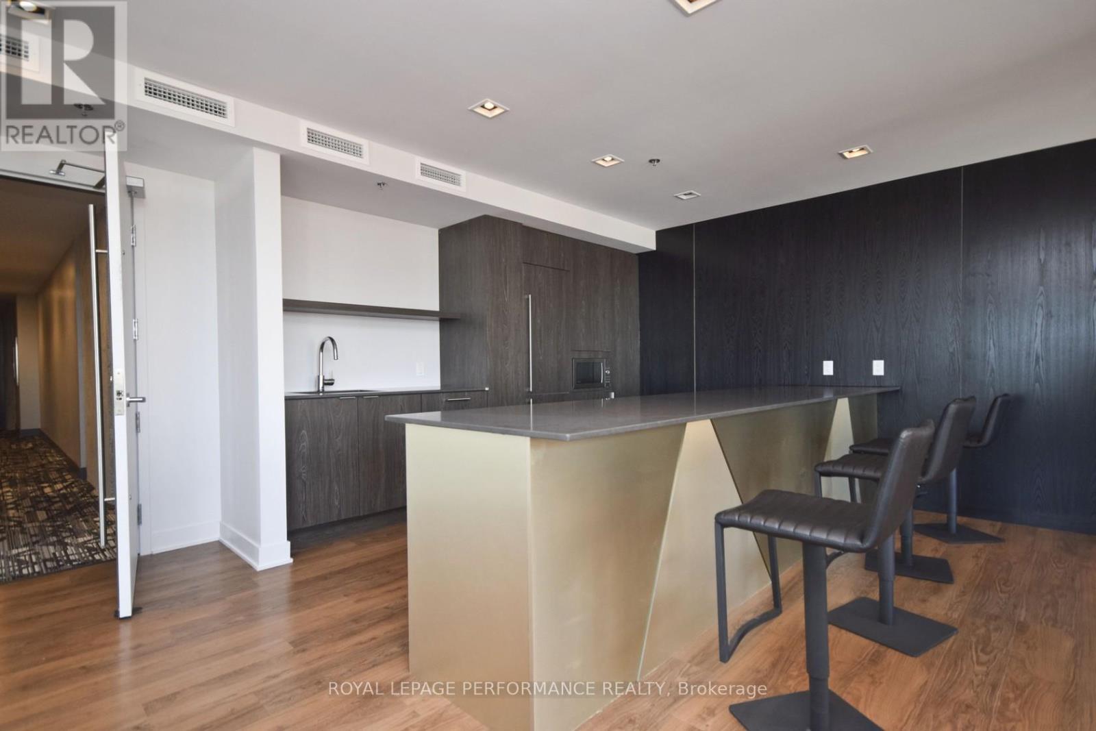 












2109 - 20 DALY AVENUE

,
Ottawa,




Ontario
K1N6E2

