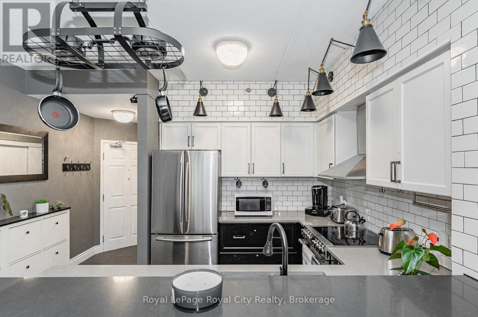 












102 - 308 WATSON PARKWAY N

,
Guelph (Grange Road),




Ontario
N1E0G7

