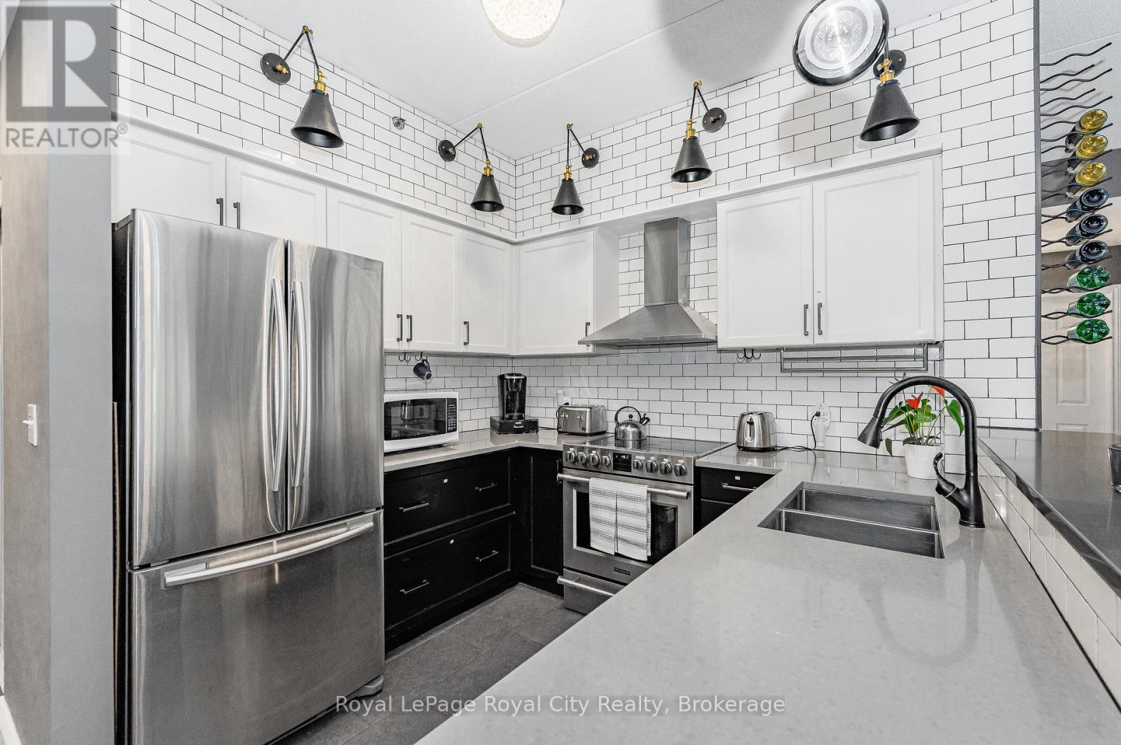 












102 - 308 WATSON PARKWAY N

,
Guelph (Grange Road),




Ontario
N1E0G7

