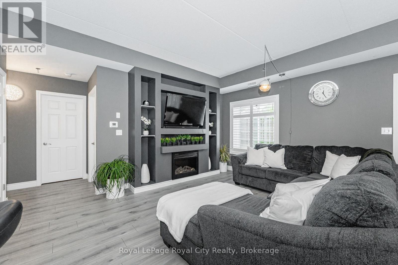 












102 - 308 WATSON PARKWAY N

,
Guelph (Grange Road),




Ontario
N1E0G7

