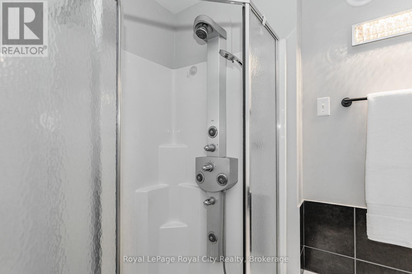 












102 - 308 WATSON PARKWAY N

,
Guelph (Grange Road),




Ontario
N1E0G7

