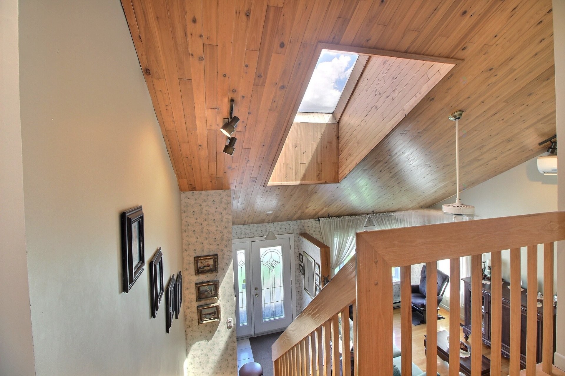 









1960


Av. Albert-Dufresne

,
Shawinigan,




QC
G9P4Y4

