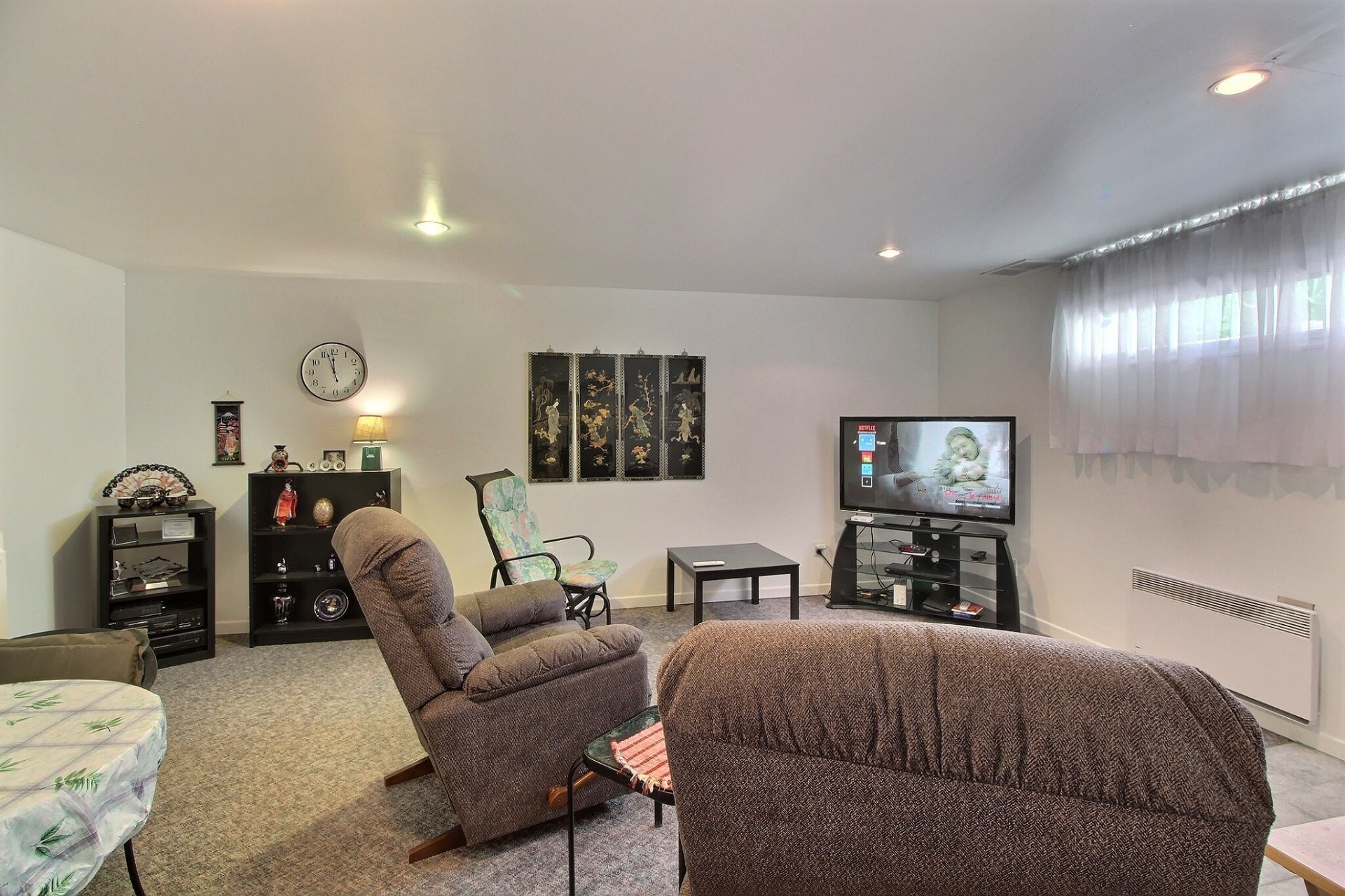 









1960


Av. Albert-Dufresne

,
Shawinigan,




QC
G9P4Y4

