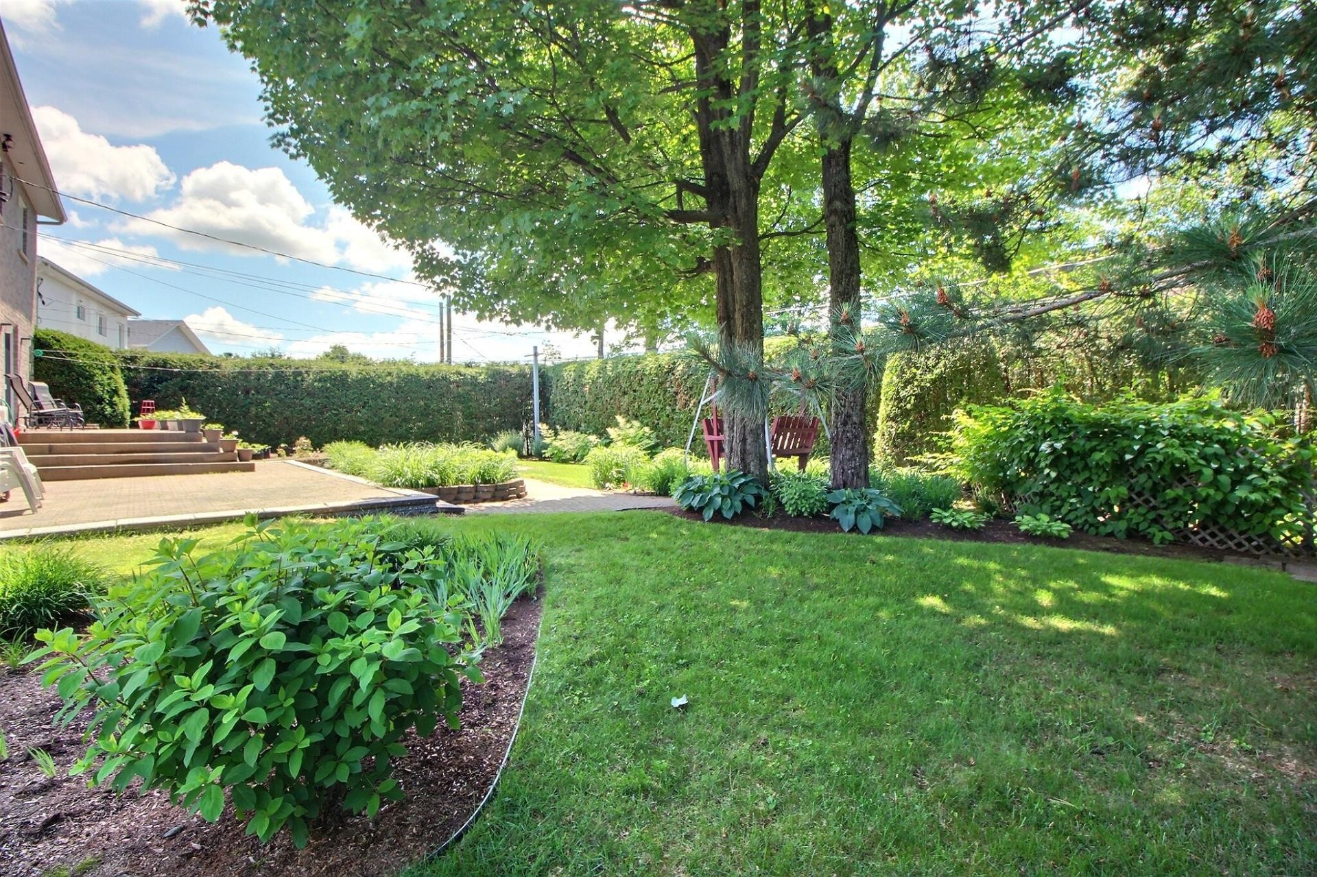 









1960


Av. Albert-Dufresne

,
Shawinigan,




QC
G9P4Y4

