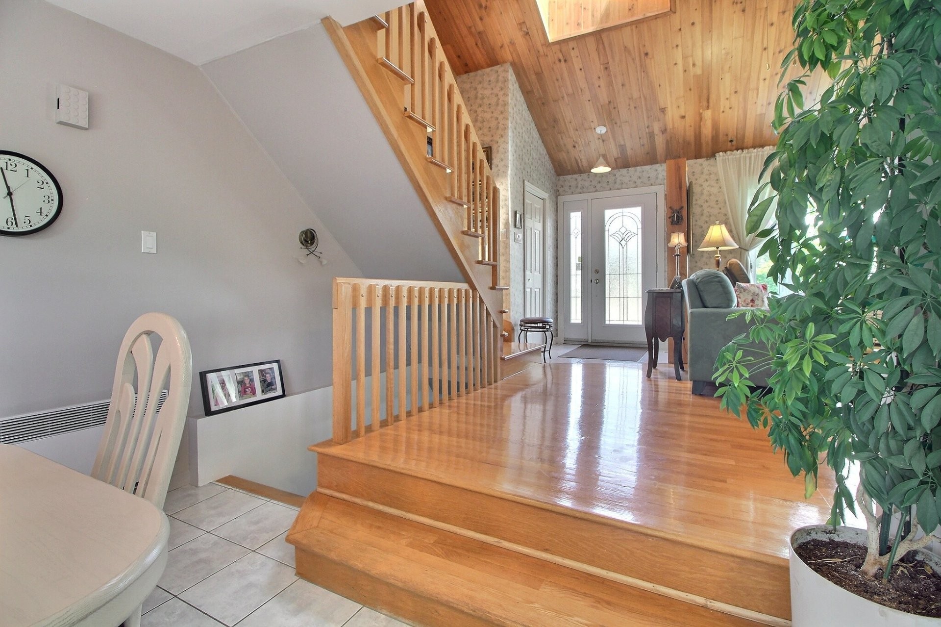 









1960


Av. Albert-Dufresne

,
Shawinigan,




QC
G9P4Y4

