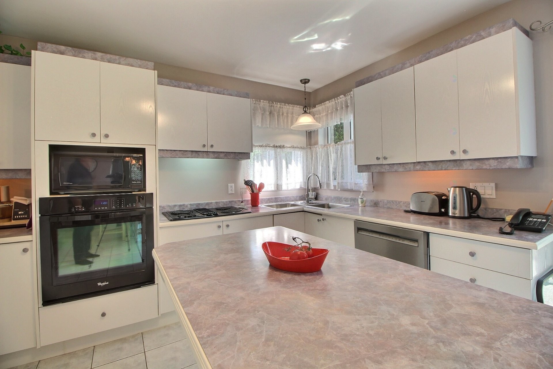 









1960


Av. Albert-Dufresne

,
Shawinigan,




QC
G9P4Y4

