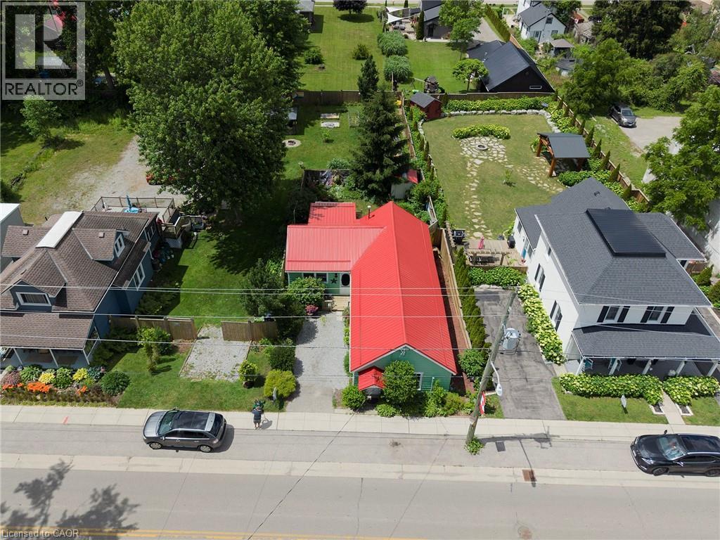 












1045 BAY Street

,
Port Rowan,




Ontario
N0E1M0

