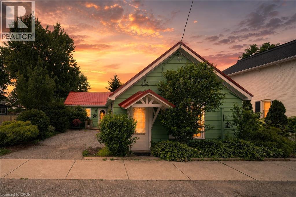 












1045 BAY Street

,
Port Rowan,




Ontario
N0E1M0

