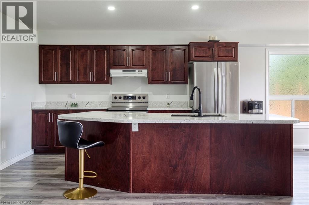 












264 VINCENT Drive

,
Ayr,




Ontario
N0B1E0


