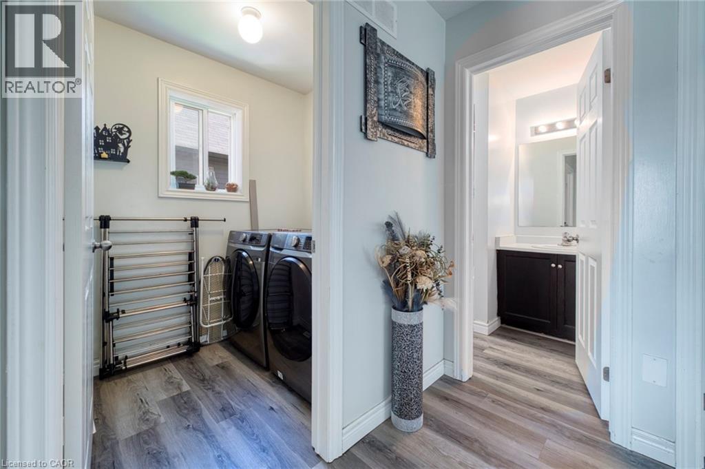 












264 VINCENT Drive

,
Ayr,




Ontario
N0B1E0

