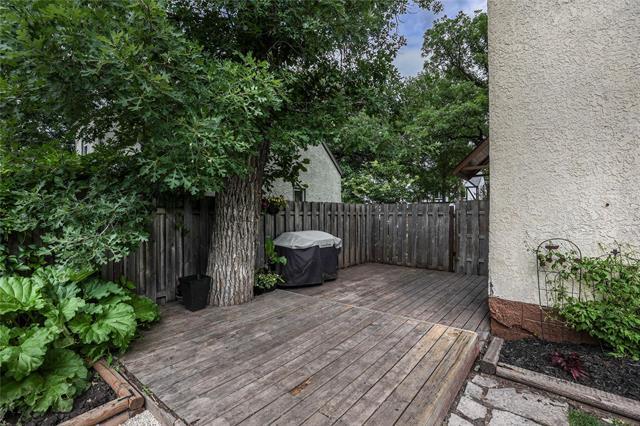 









378


Woodlawn

ST,
Winnipeg,




MB
R3J 2J1


