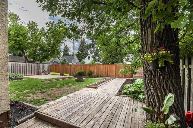 









378


Woodlawn

ST,
Winnipeg,




MB
R3J 2J1

