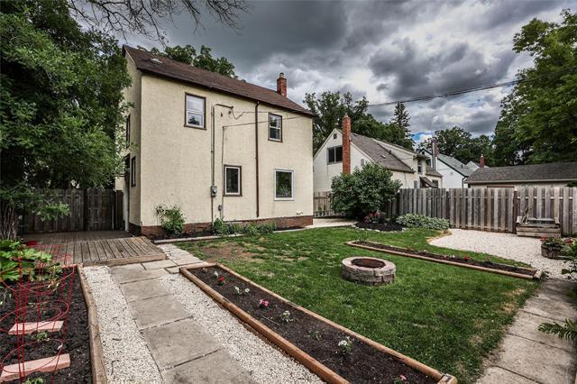 









378


Woodlawn

ST,
Winnipeg,




MB
R3J 2J1

