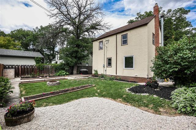 









378


Woodlawn

ST,
Winnipeg,




MB
R3J 2J1

