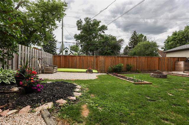









378


Woodlawn

ST,
Winnipeg,




MB
R3J 2J1


